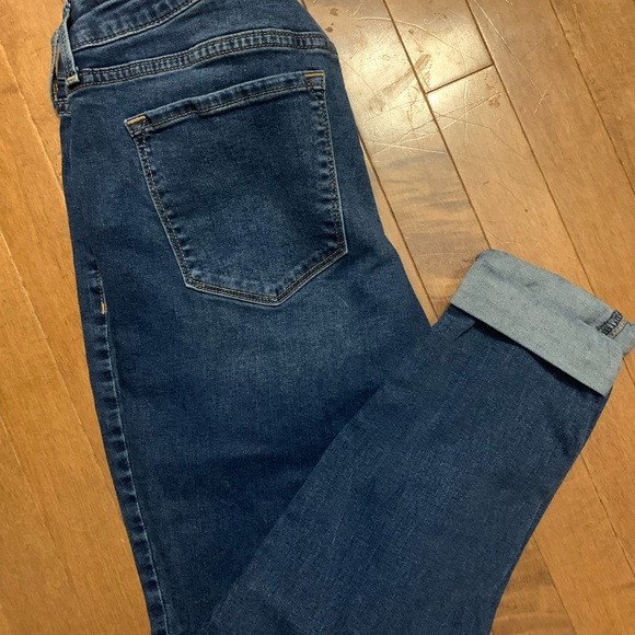 Rockstar skinny jeans- slightly straight legged at the end - Picture 6 of 6